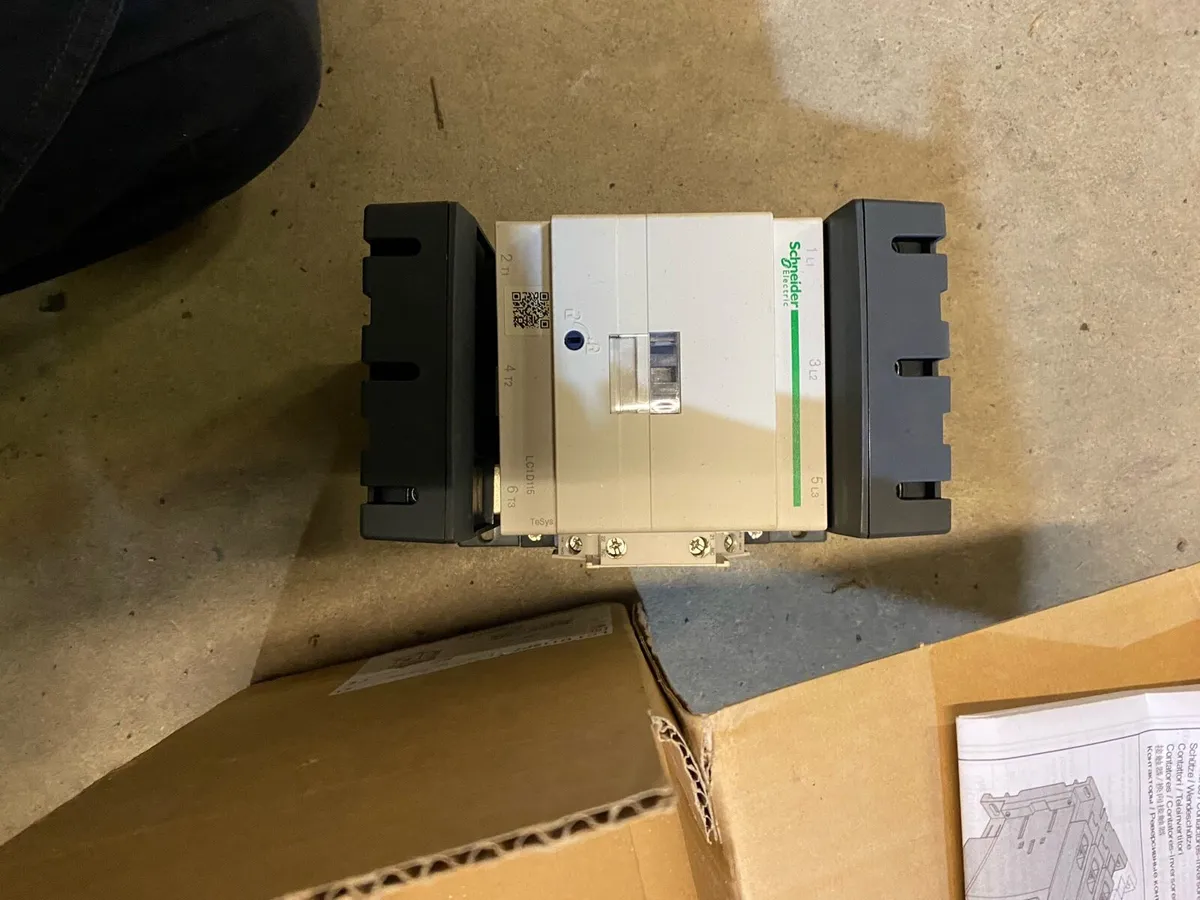 Schneider contactor - Image 4
