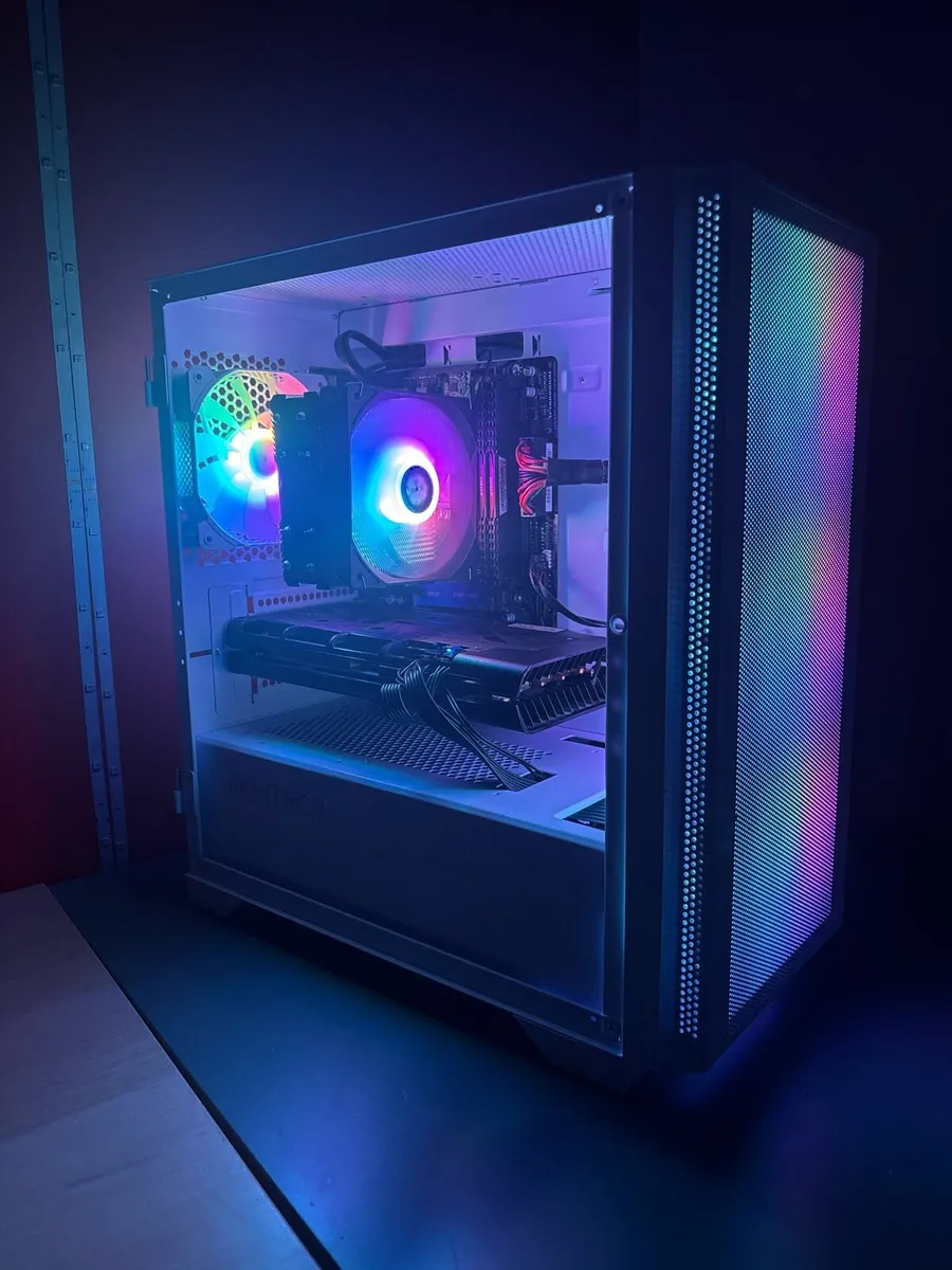 FAST Gaming PC | Ryzen 5 5500 | RX 5700XT - Image 1