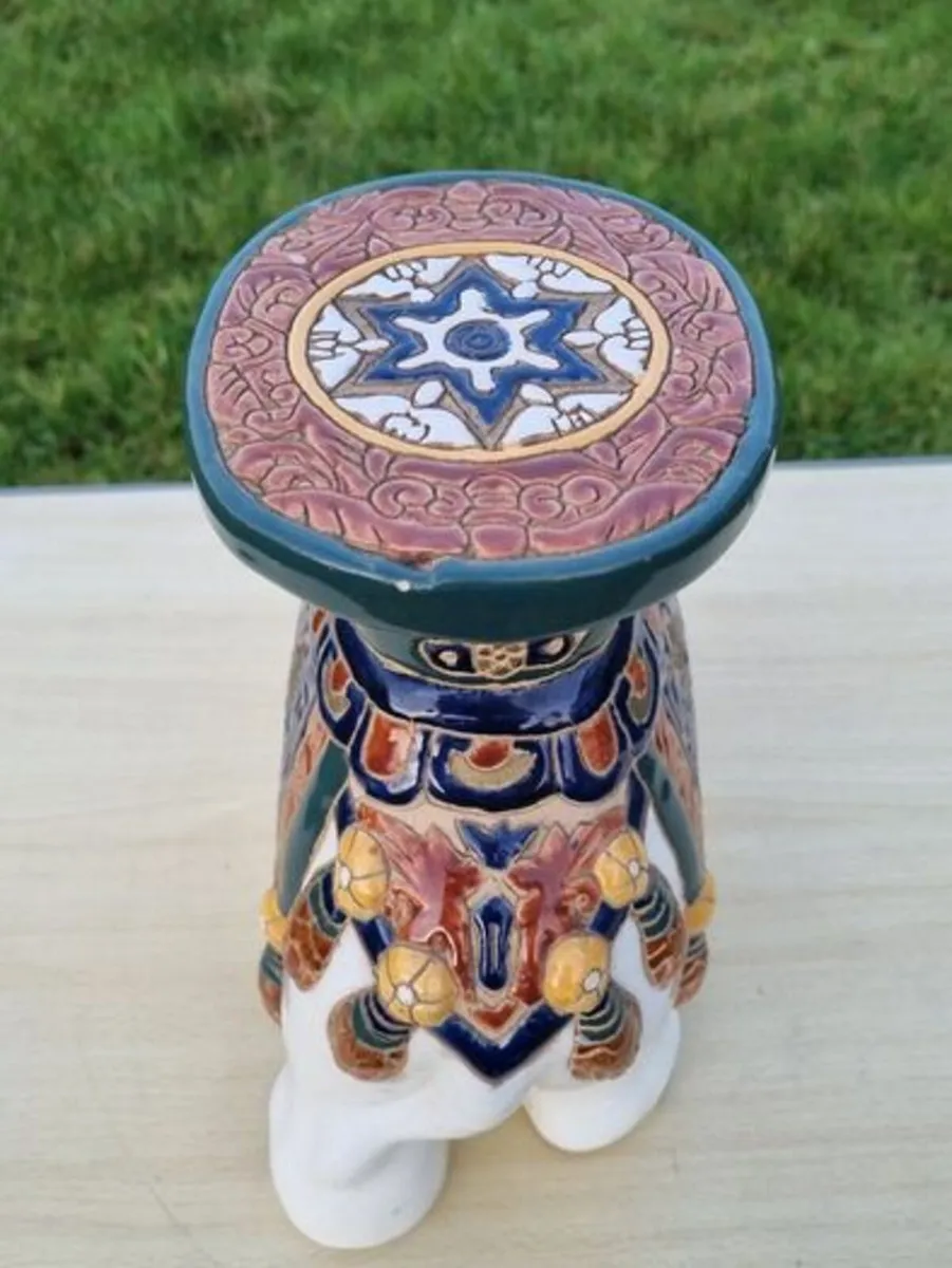 Vintage  flower stand in the shape of an elephant - Image 3