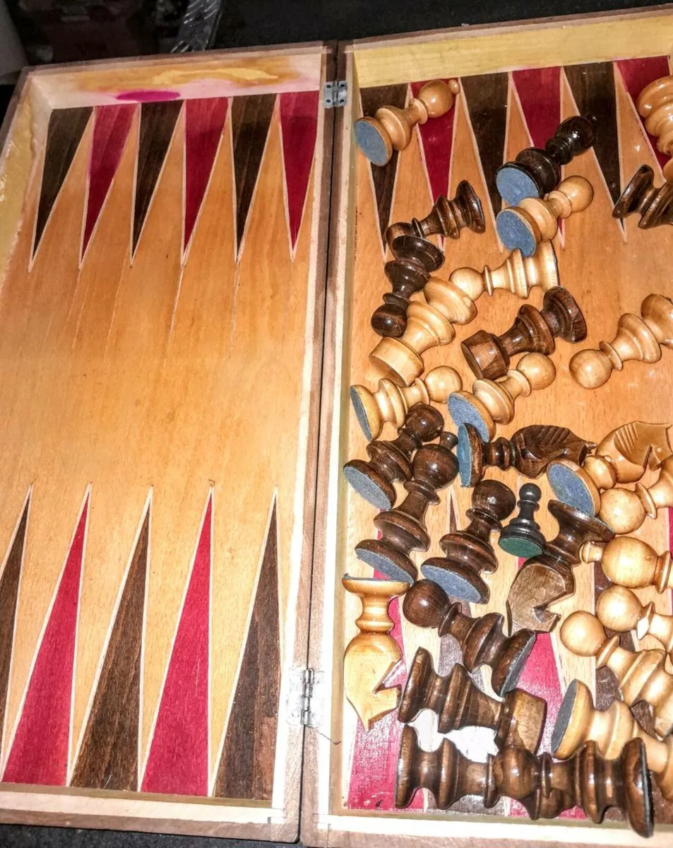 Large vintage wooden chess set - Image 2