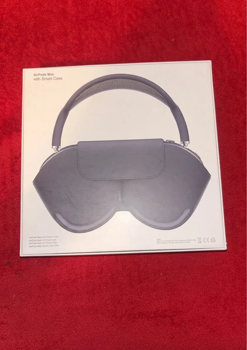 AirPod Max’s - Image 3