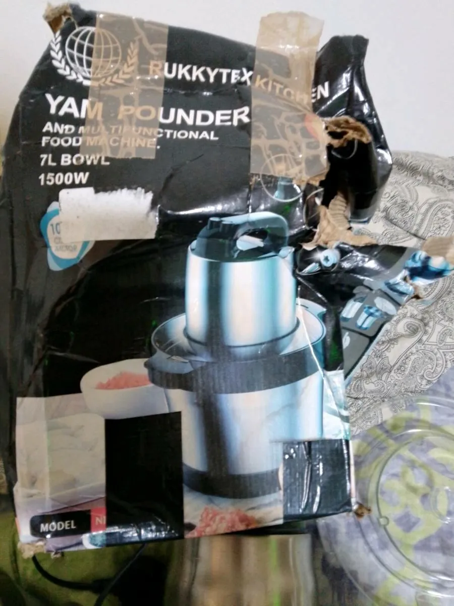 Yam pounder, blender/grinder - Image 1