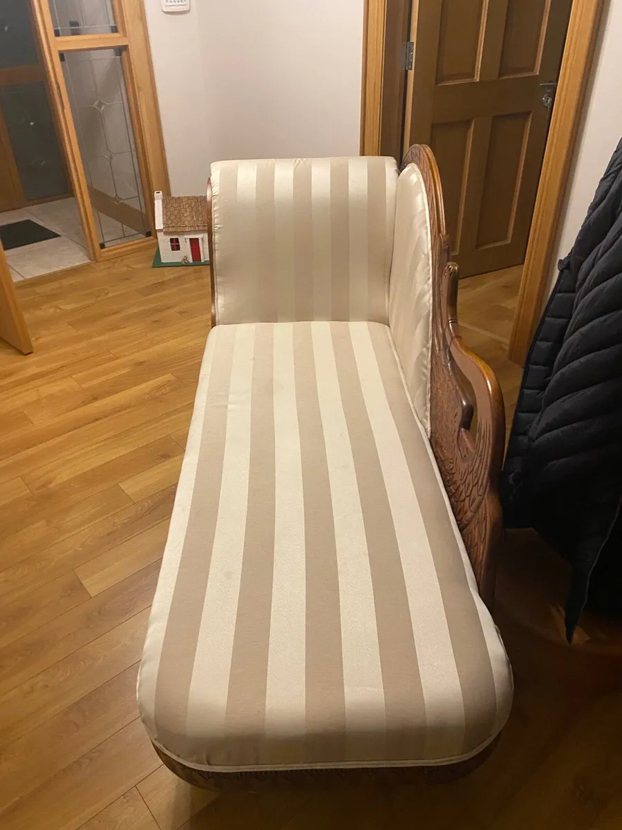 Chaise lounge - Image 2