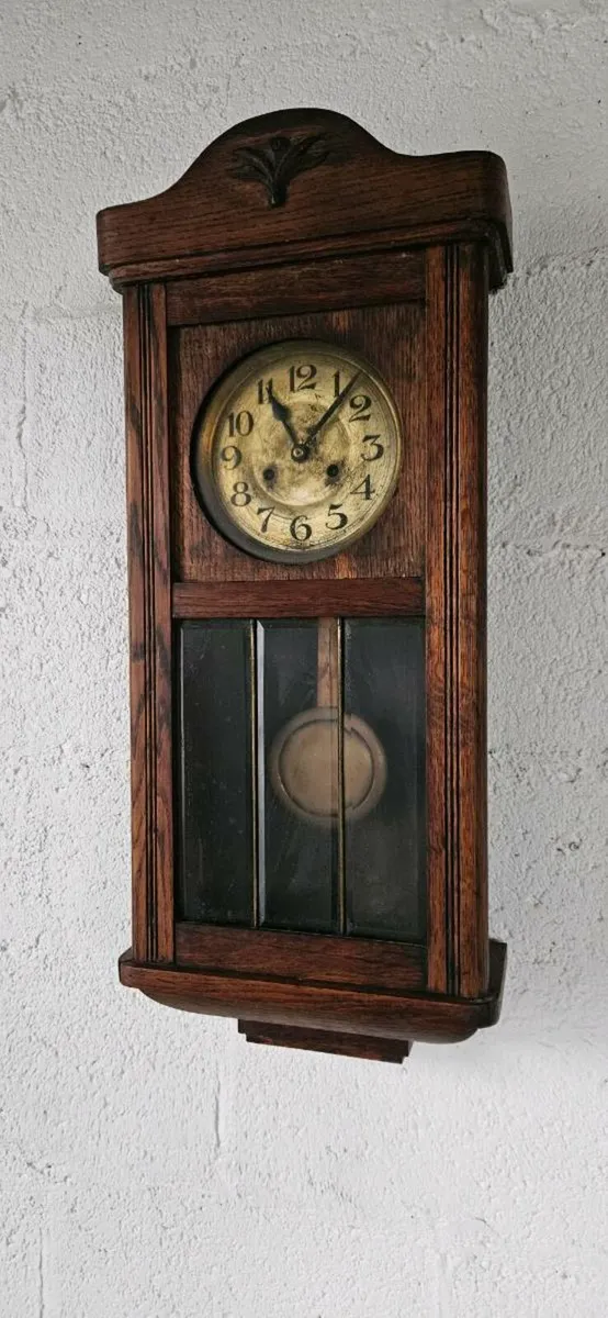 ANTIQUE CLOCKS - Image 2