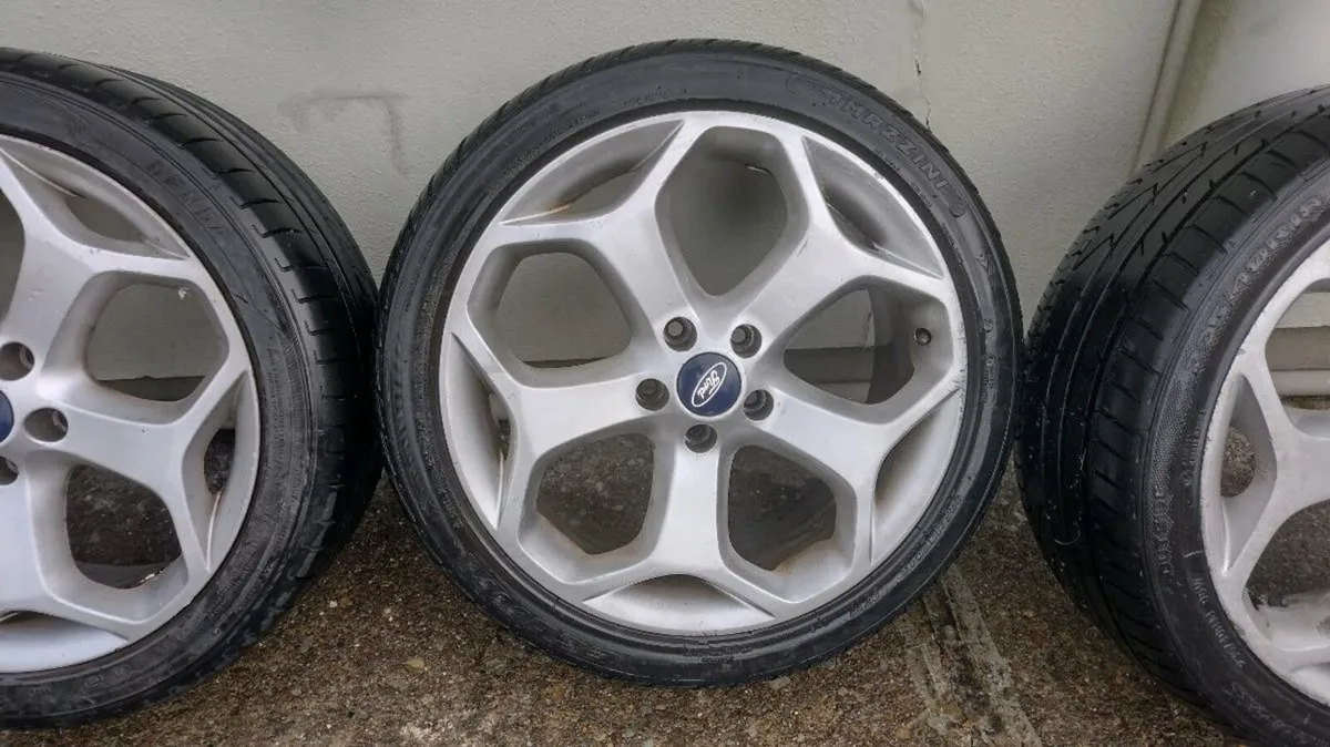 18" Ford Focus ST Alloys and Tyres  5x108 - Image 4