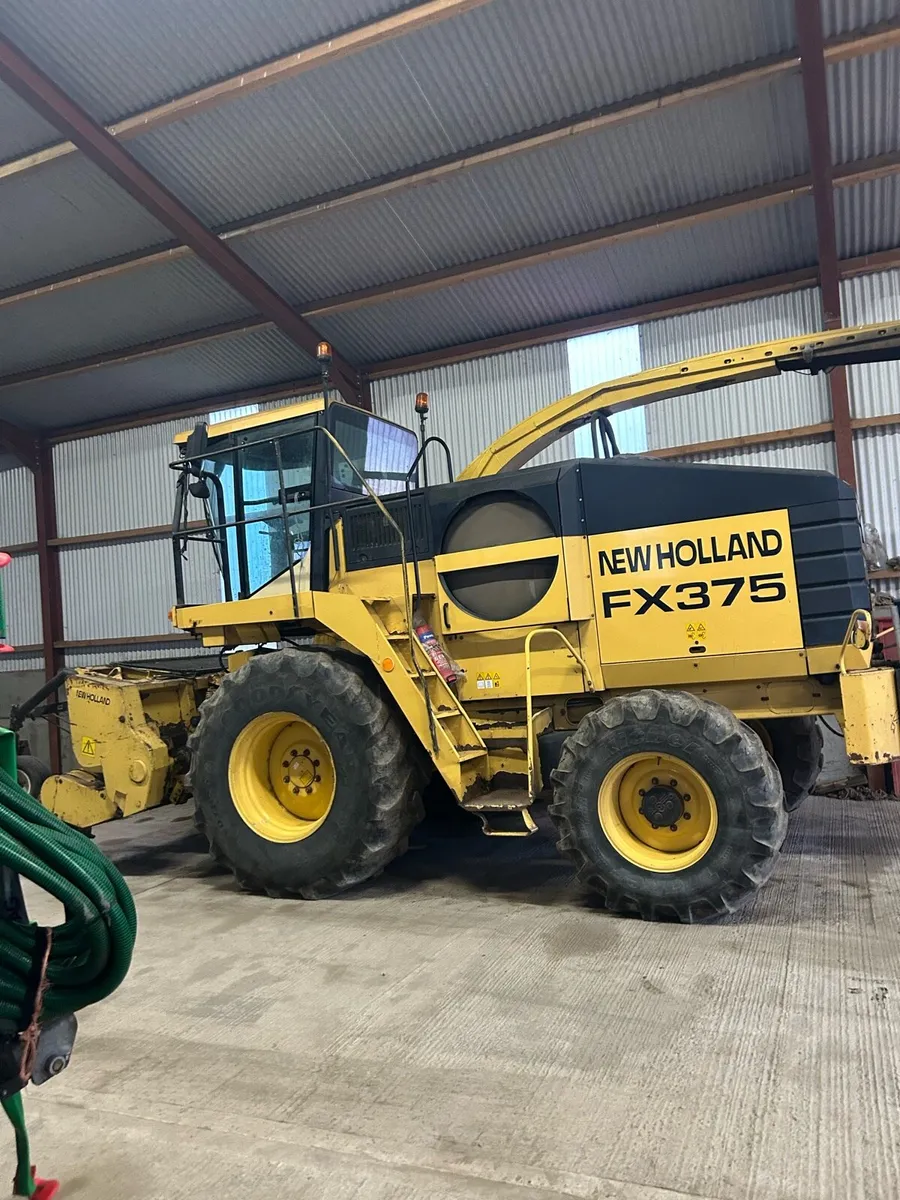New Holland fx 375 - Image 2