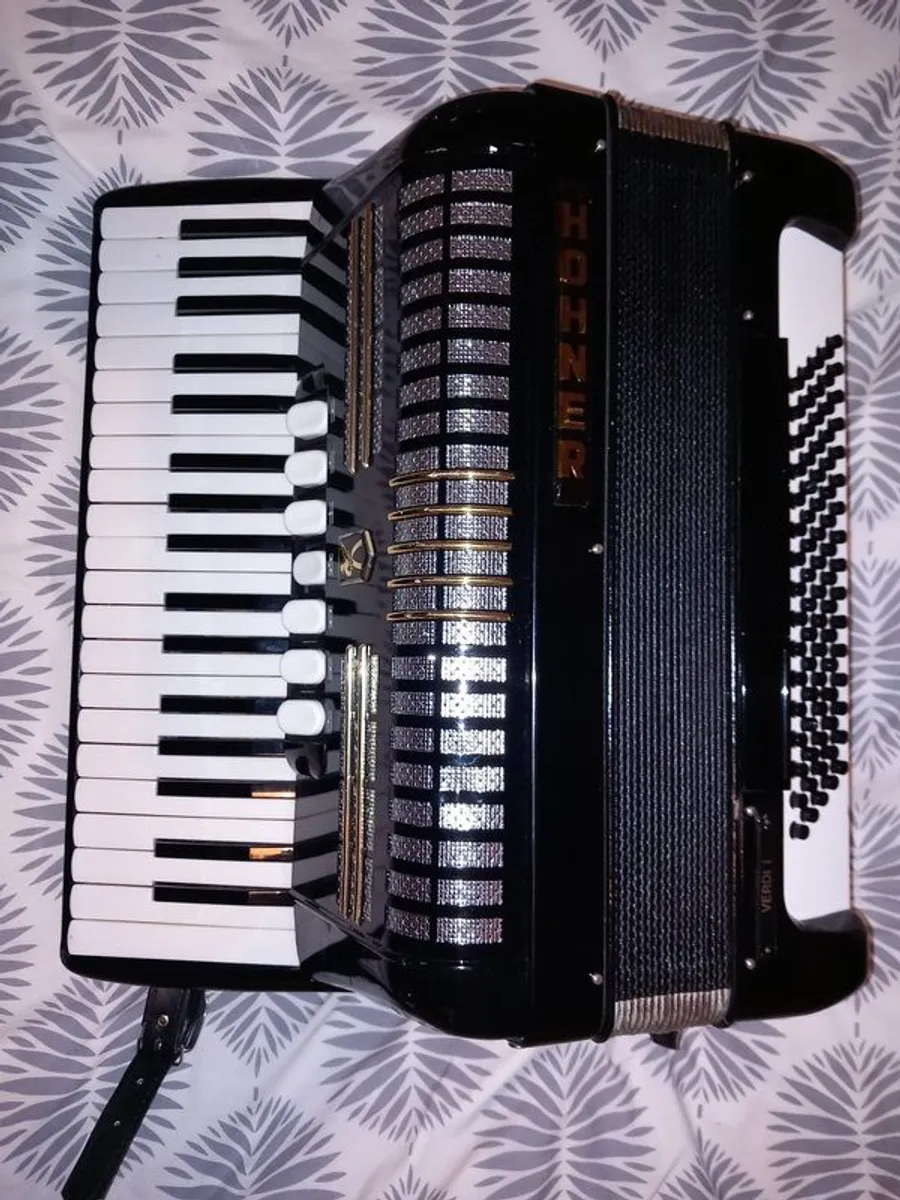 hohner 80 bass accordion - Image 2