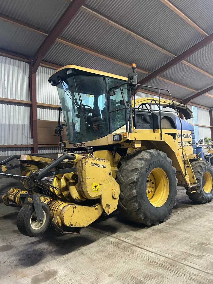 New Holland fx 375 - Image 4