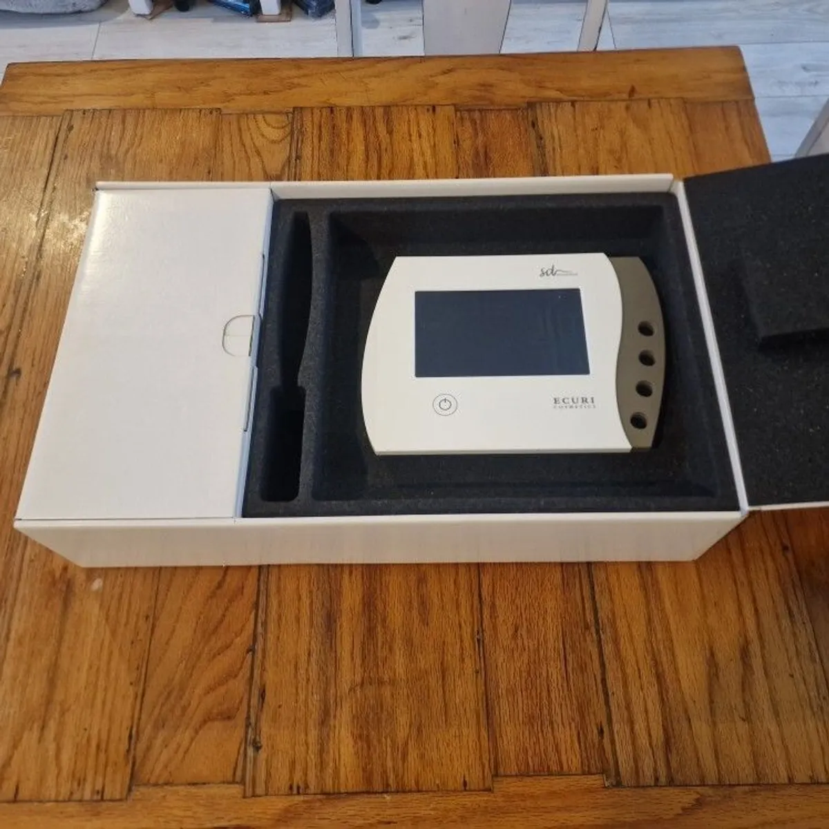 Ecuri Cosmetics  Derma Med 4 Permanent Make Up - Image 1