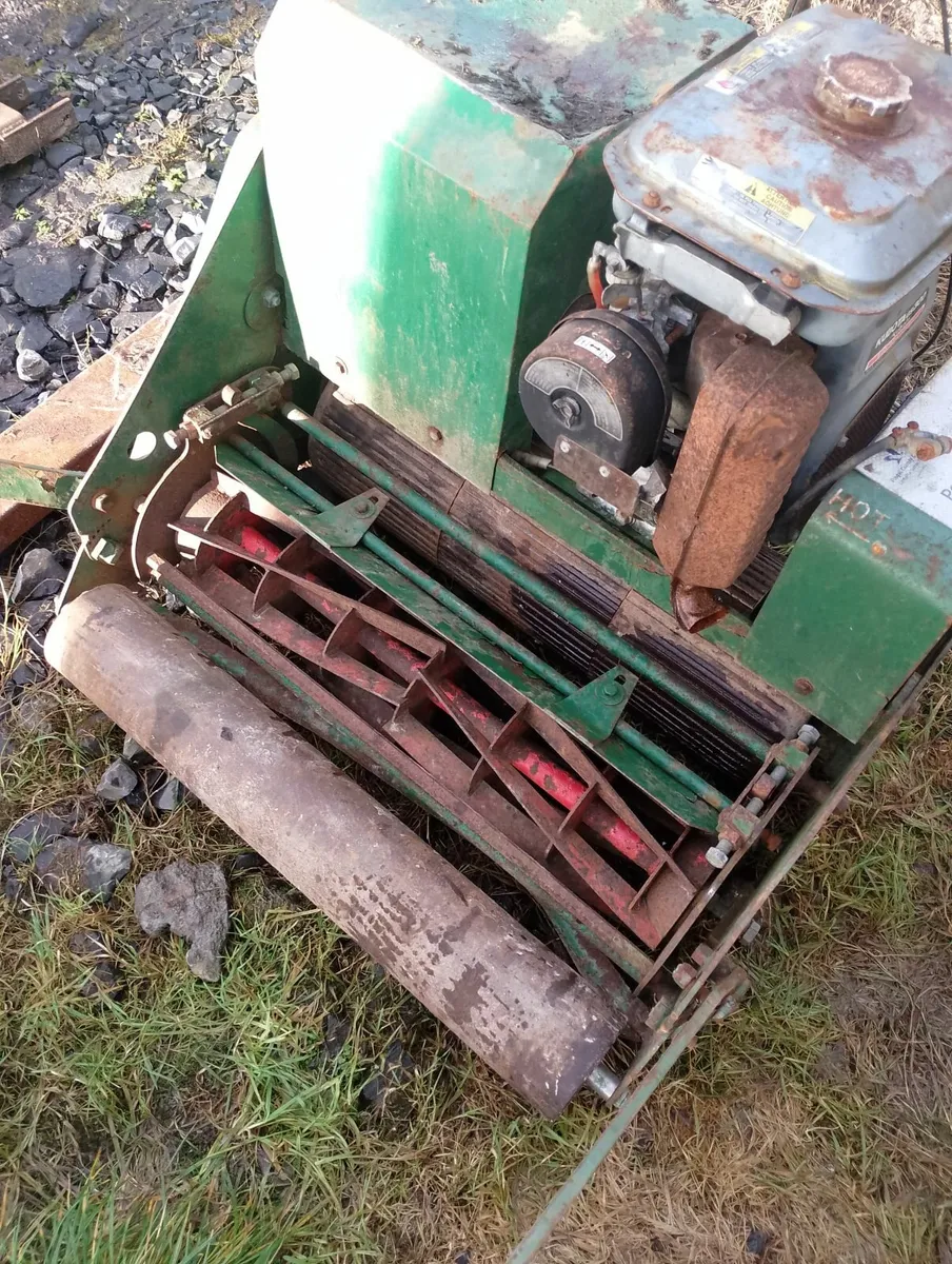 Kubota GS300 7.5hp electric start engine - Image 2