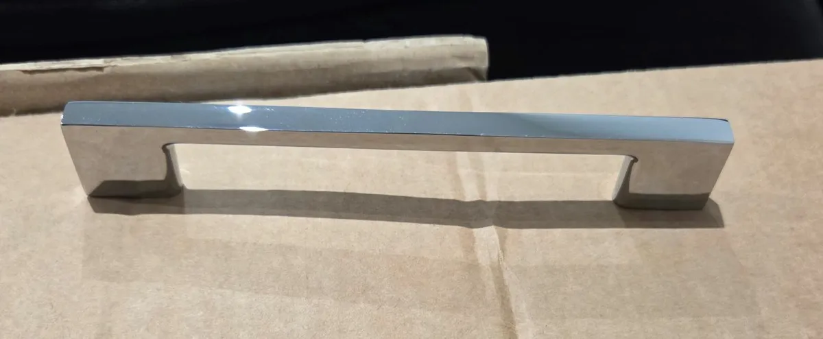 Vanity unit and ceramic sink - Image 3