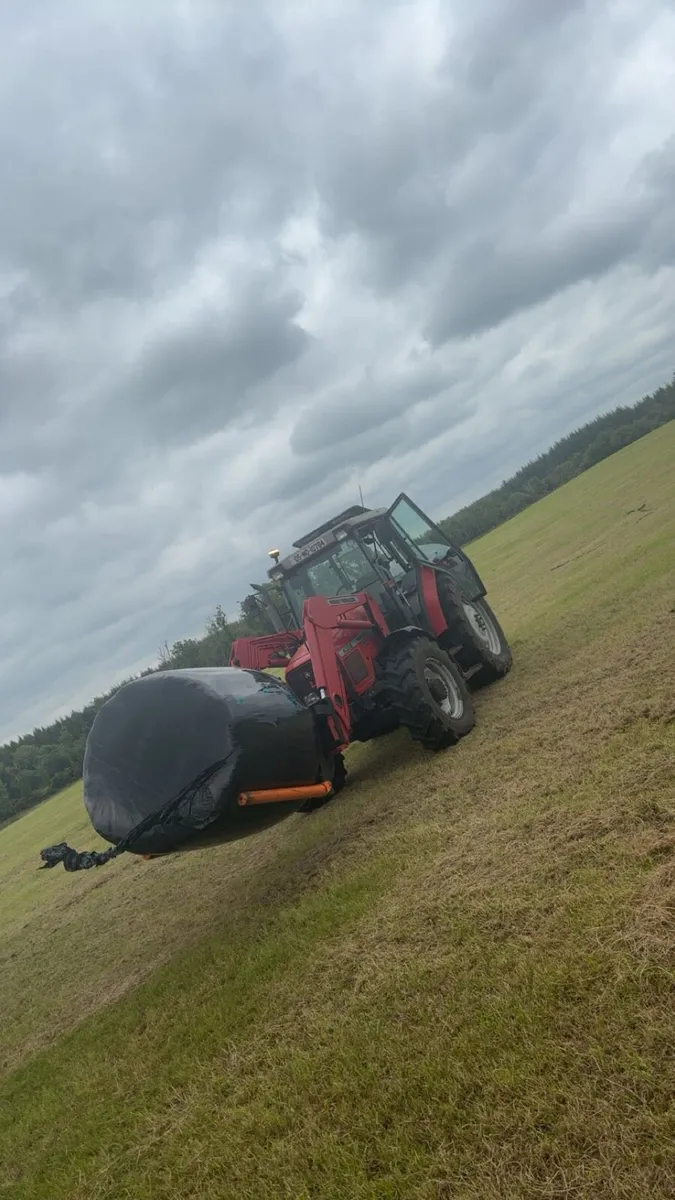 Tractor and driver for hire - Image 2