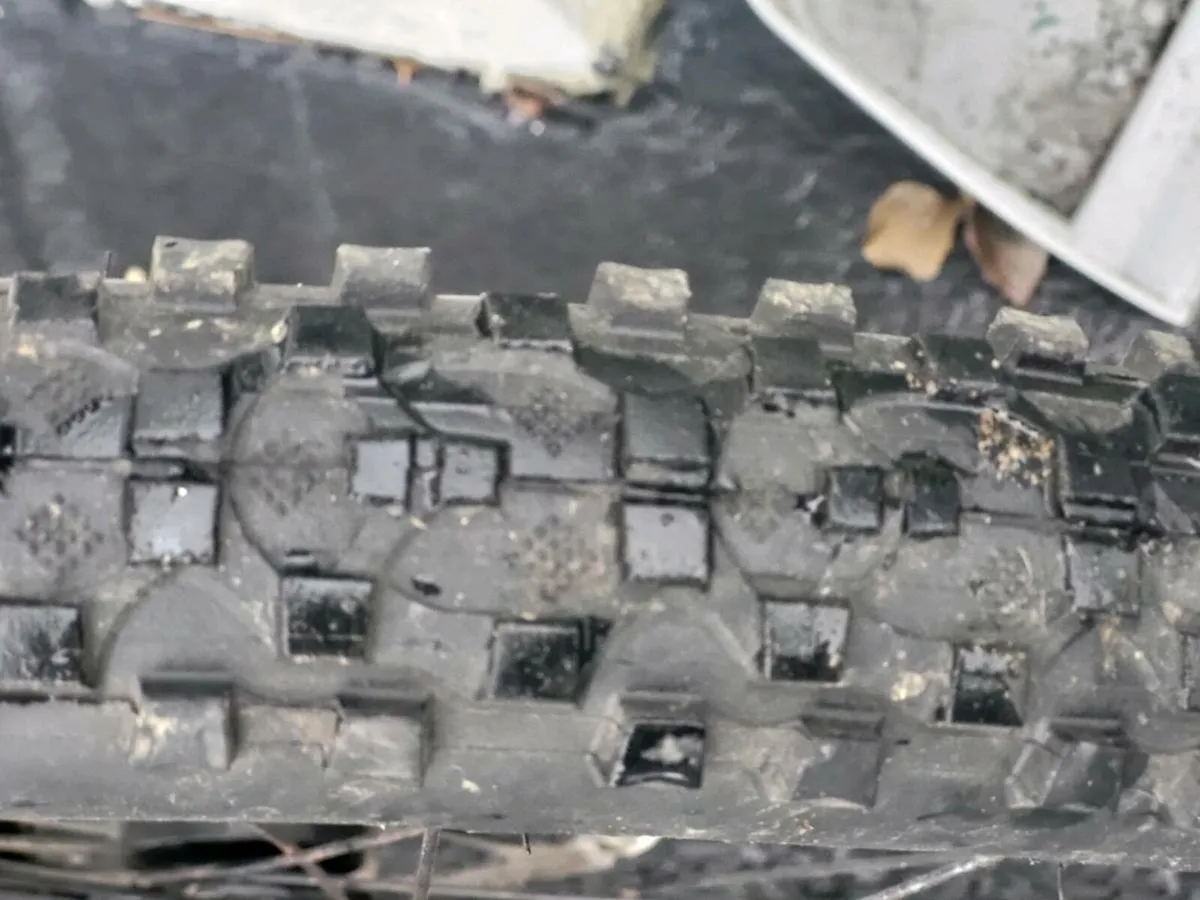 CARERRA VULCAN OIL BRAKES NEW CHAIN AND CASETTE - Image 4