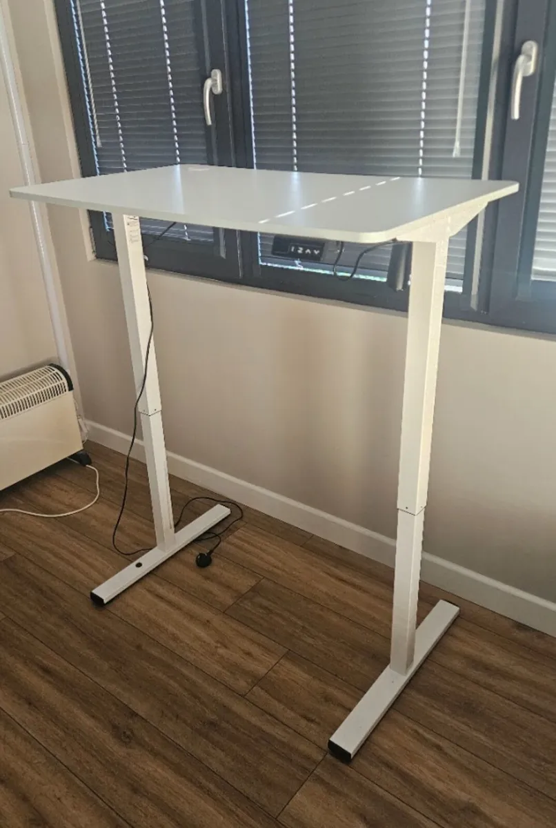 Sit to stand desk - Image 3