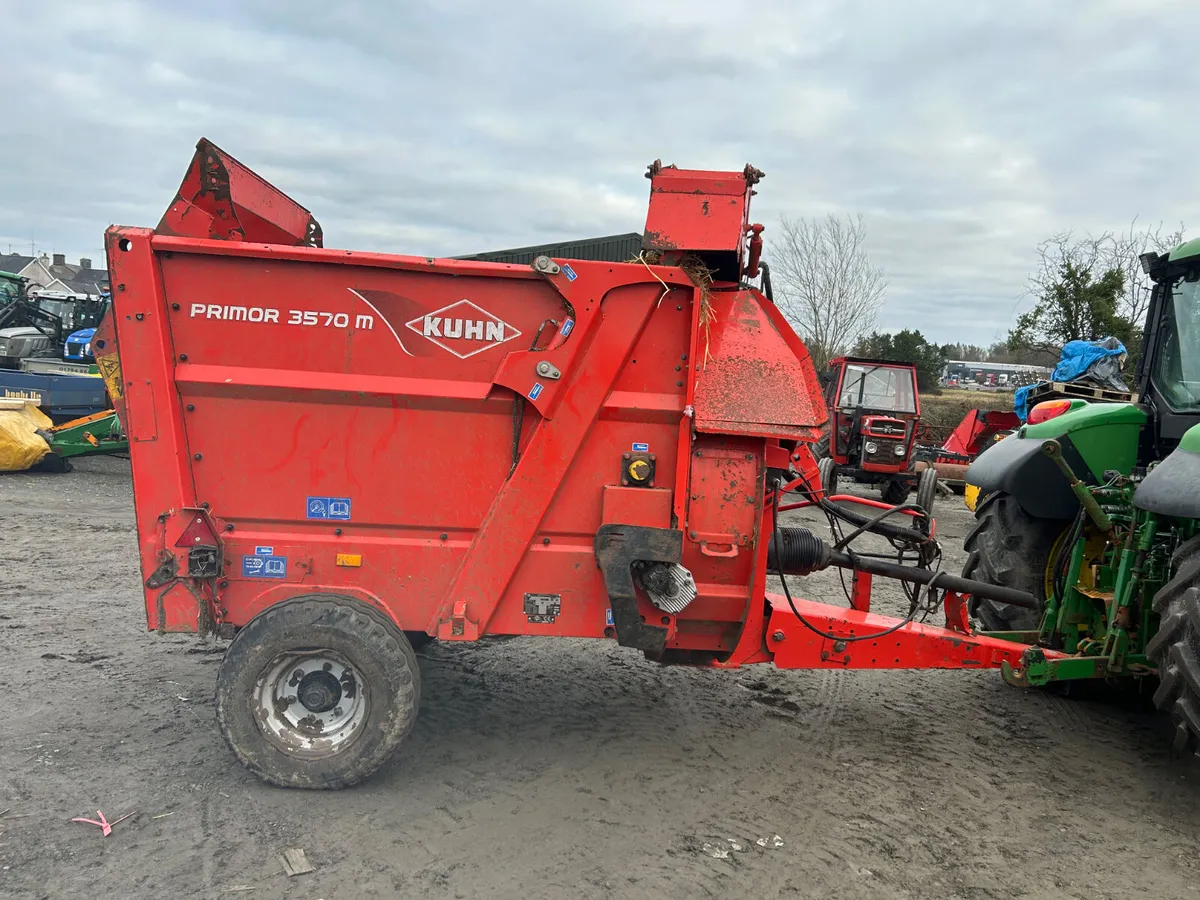 2016 Kuhn 3570M Bedder - Image 1