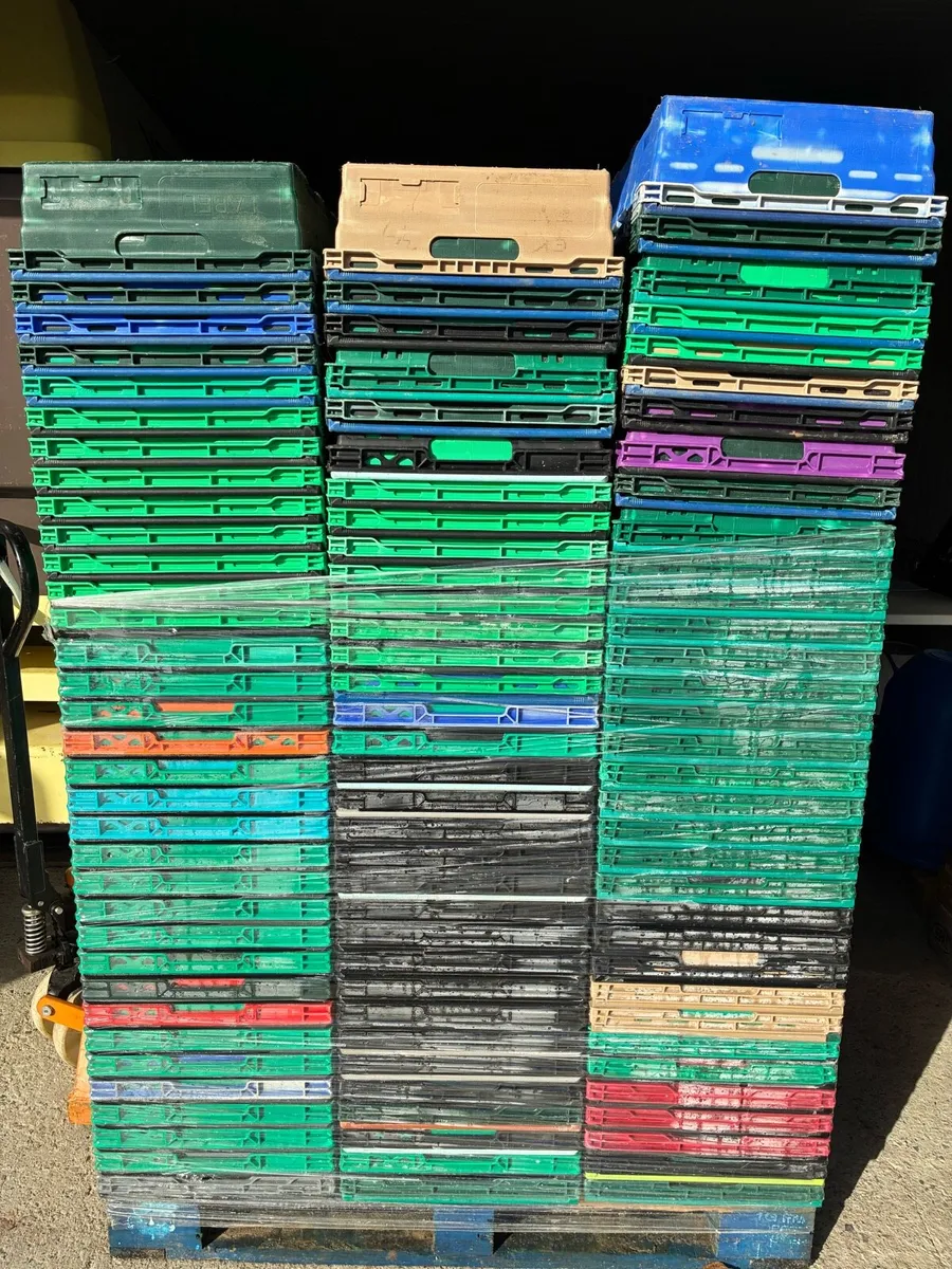 Plastic Crates stackable - Image 2