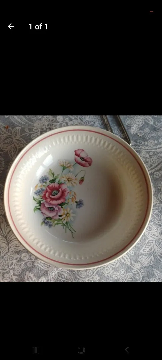 Looking for 2 bowls or full set