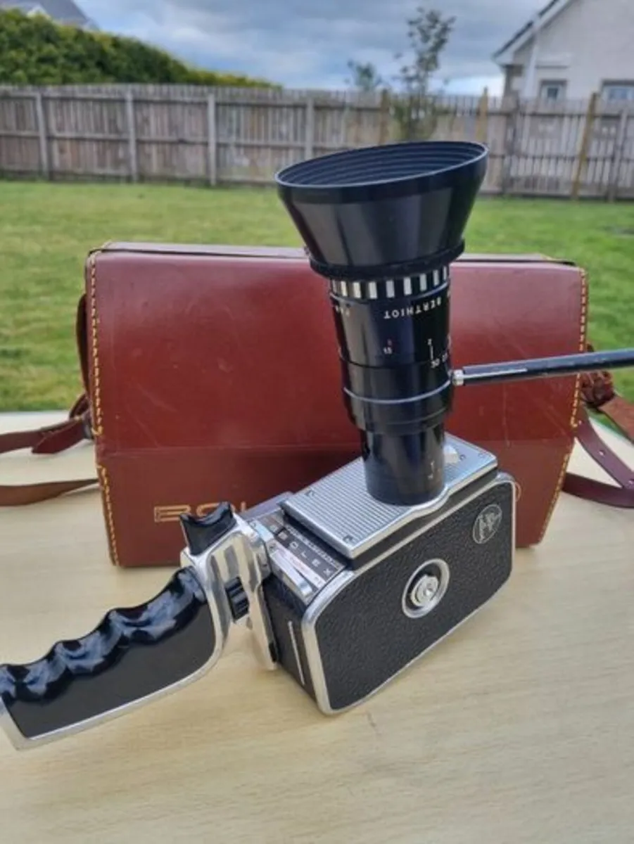 Vintage camera -Bolex zoom reflex p2 - Image 2