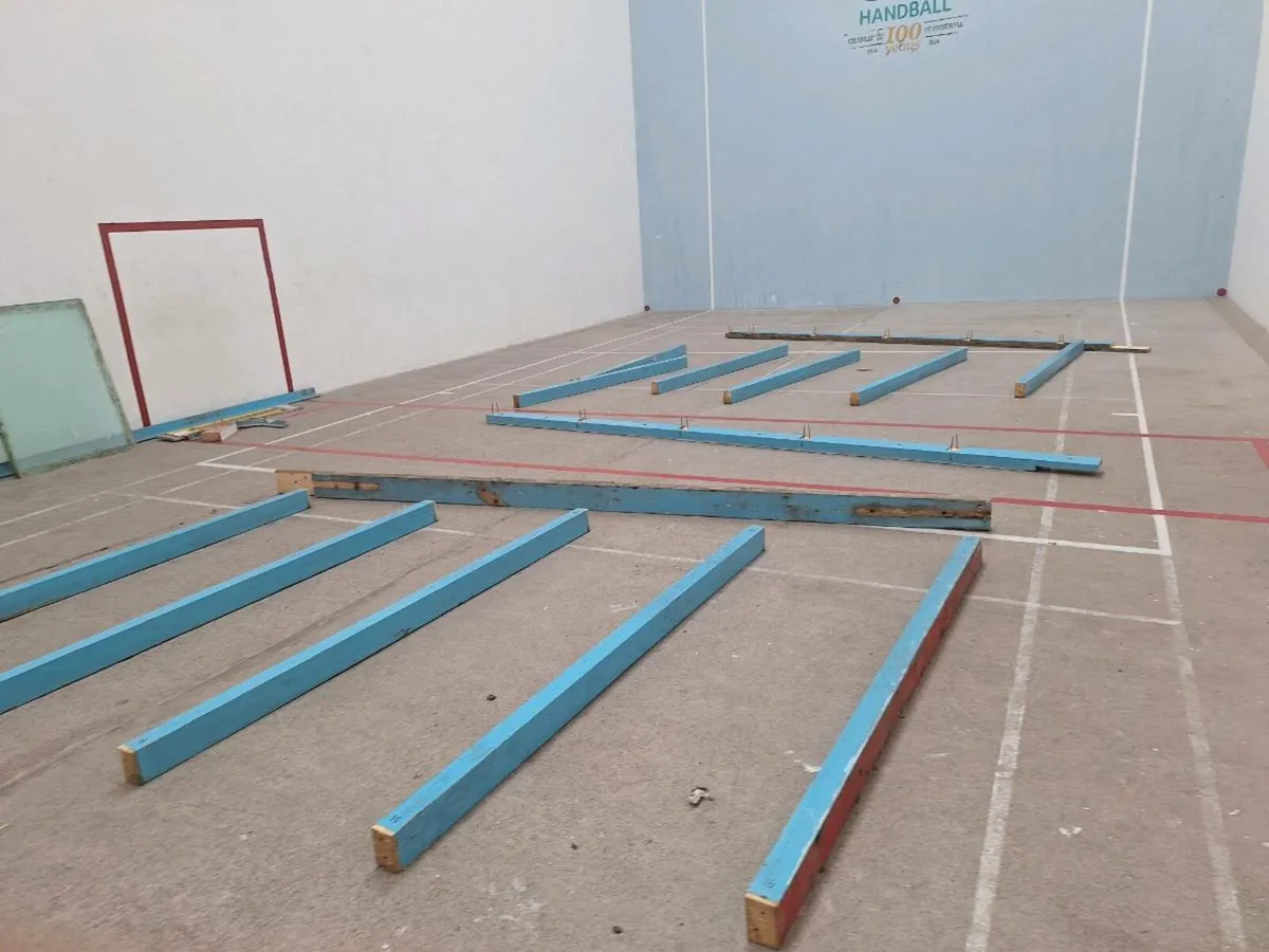 Toughened glass and timber frame - Image 2