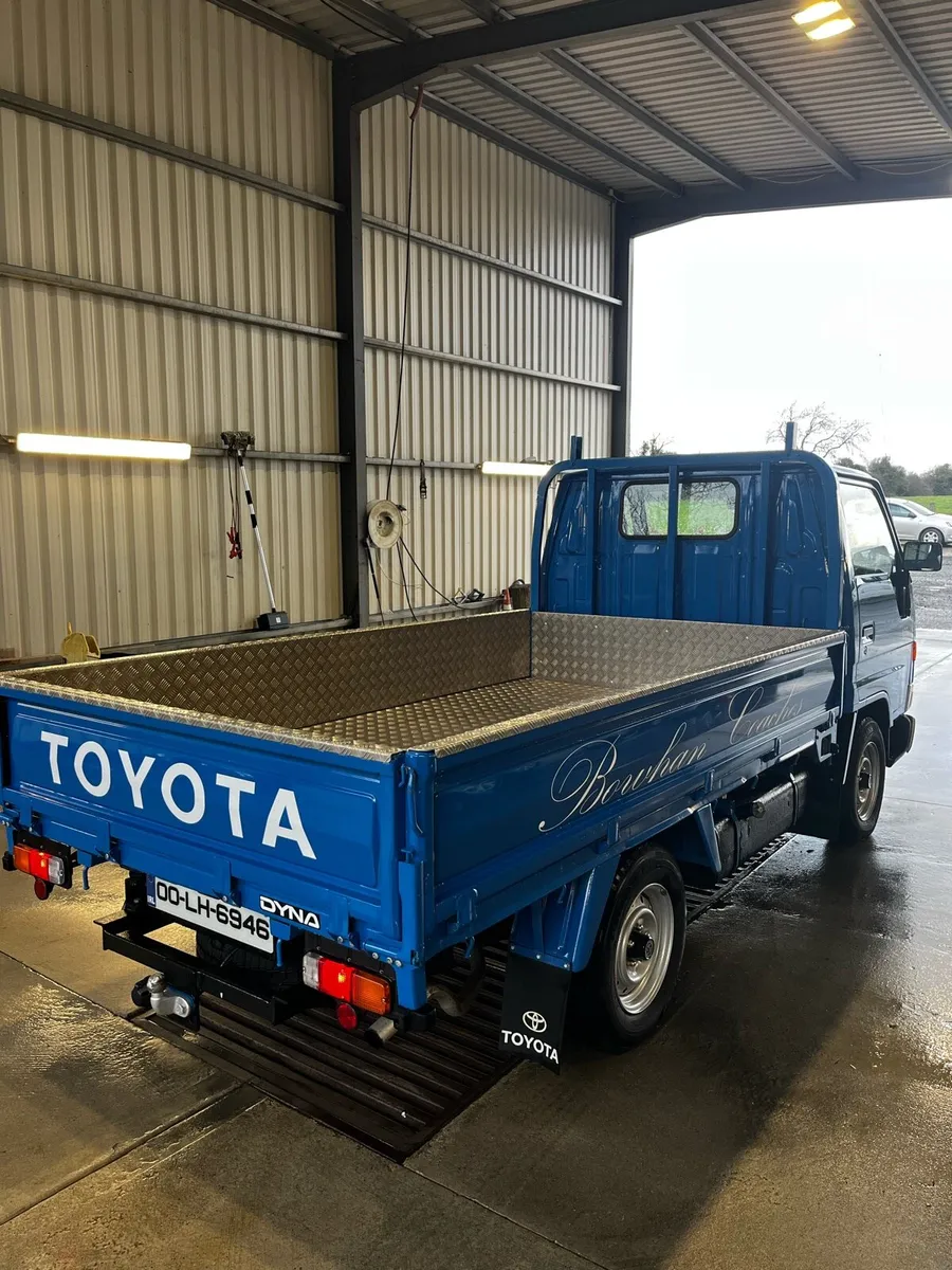 Toyota dyna - Image 3