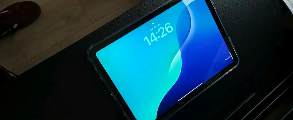 iPad 11th A16 + pen + case + screen protector - Image 2