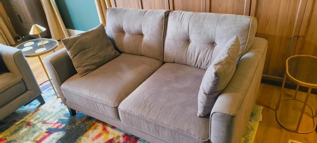 Sofa 2 & 3 person suite - Image 4