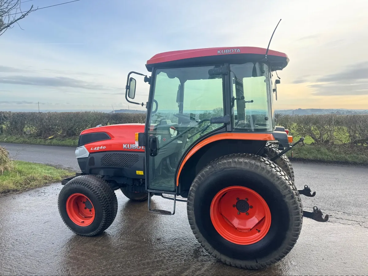Kubota Compact Tractor - Image 4