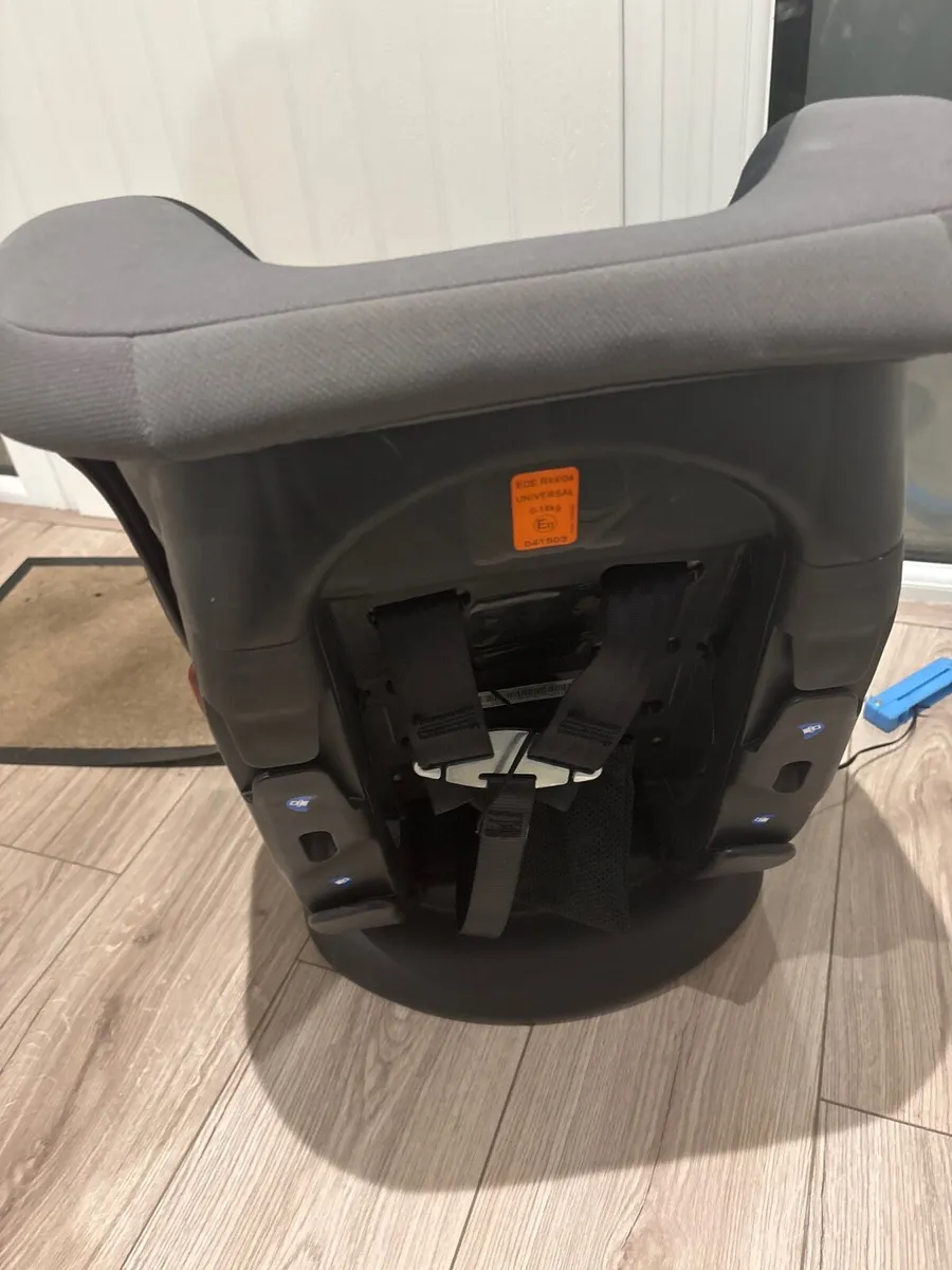 Carseat - Image 2