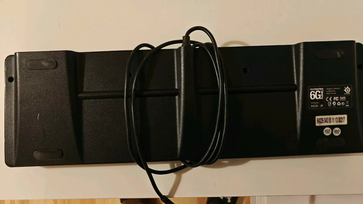 Steelseries 6Gv2 keyboard (needs repair) - Image 2