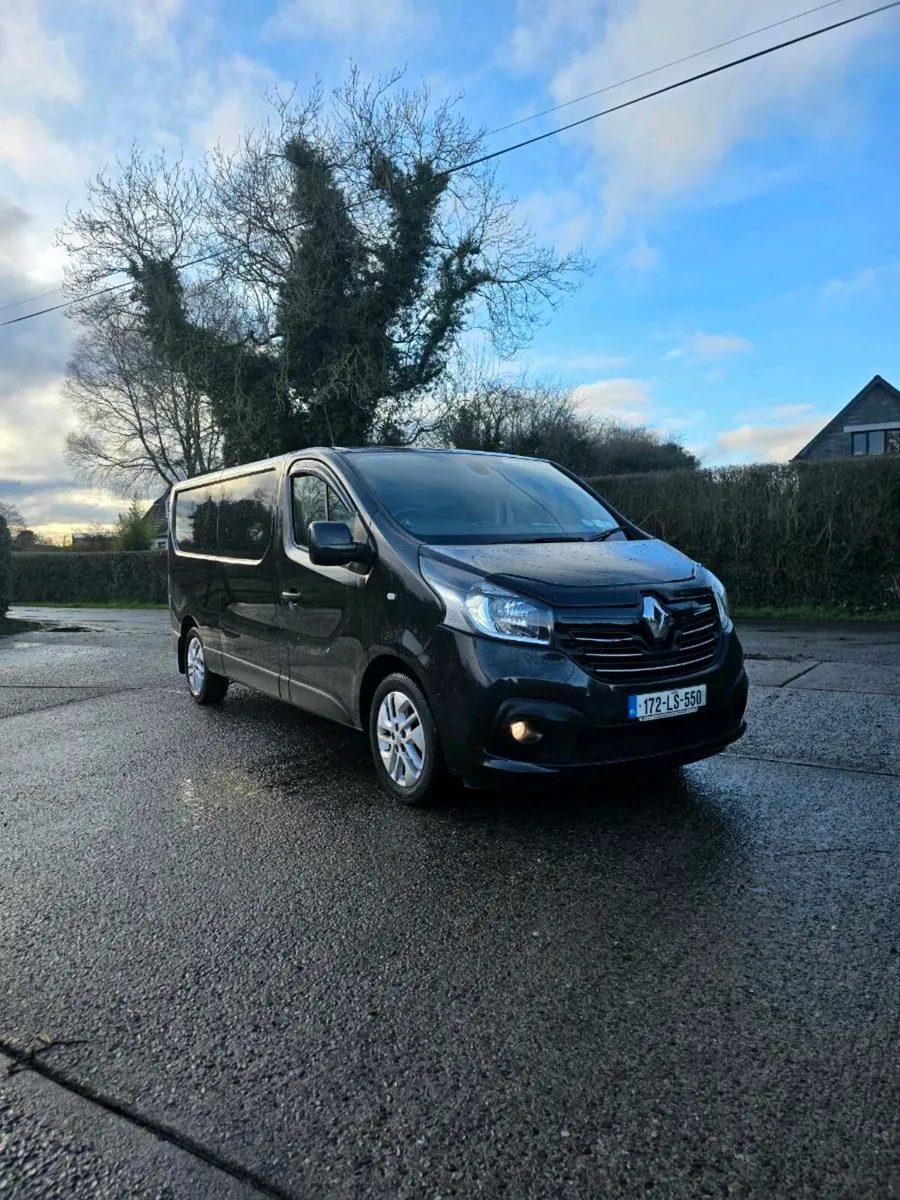 2017 Renault trafic sport NO VAT - Image 1