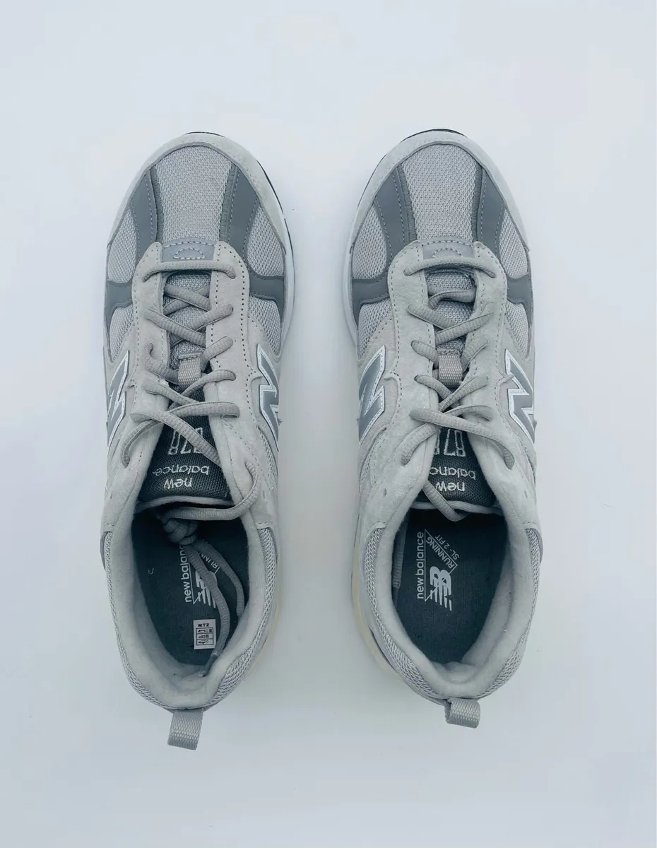 New Balance 878 Trainers Brand New - Image 3