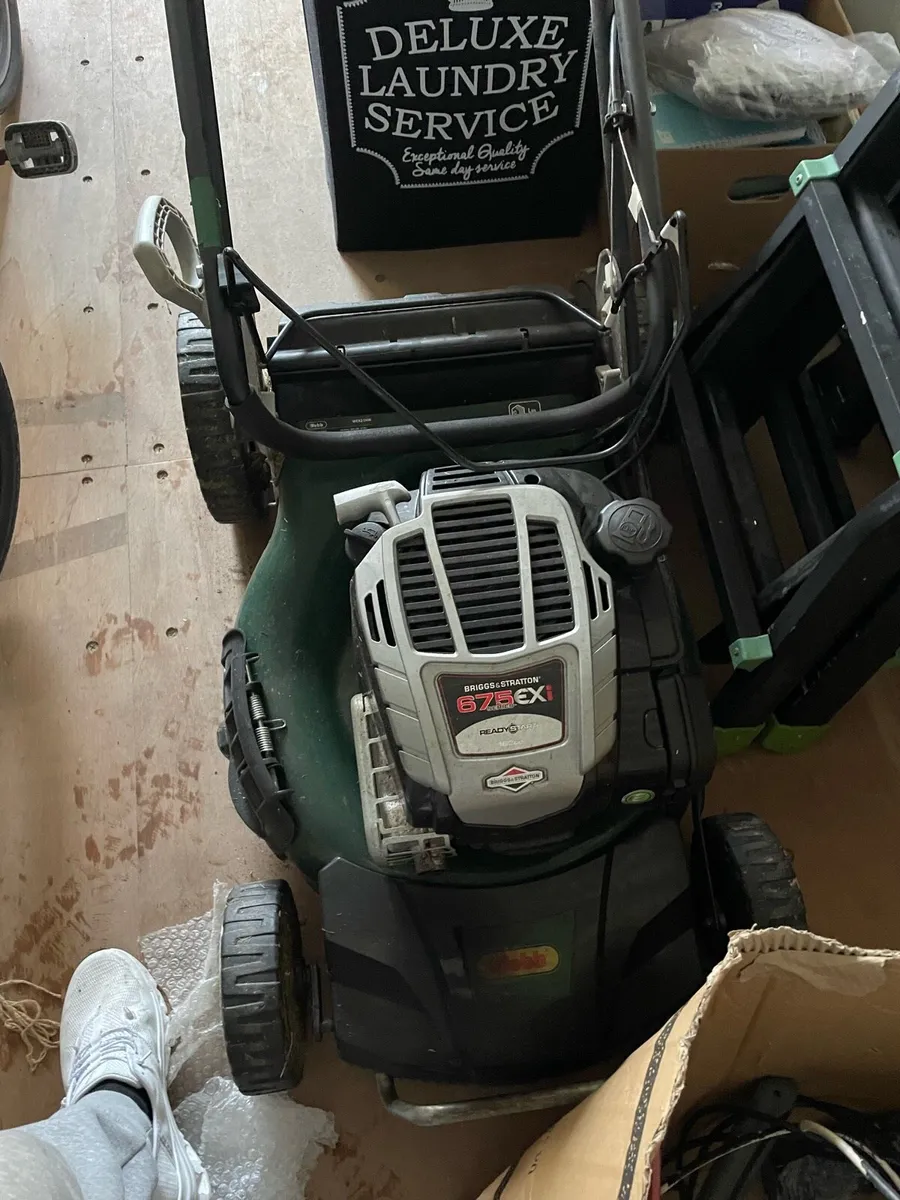Webb self propelled lawn mower - Image 1