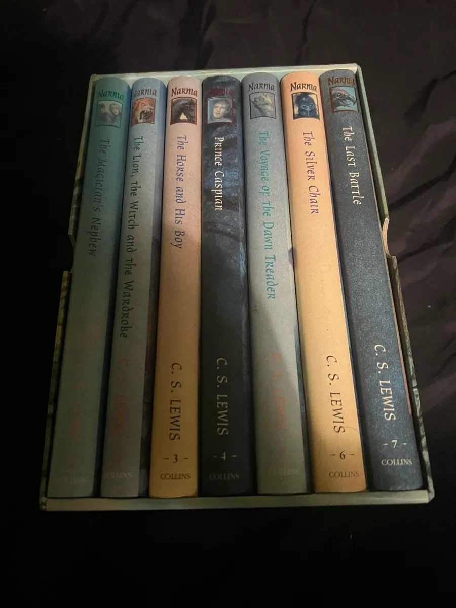 Box set Narnia books hardback - Image 1