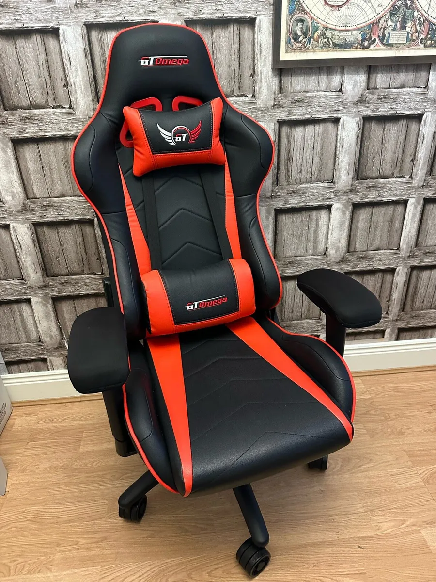 GT Omega Gaming/ Office chair (like NEW) - Image 1