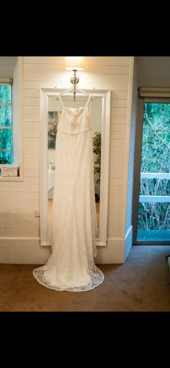 Wedding dress - Image 4