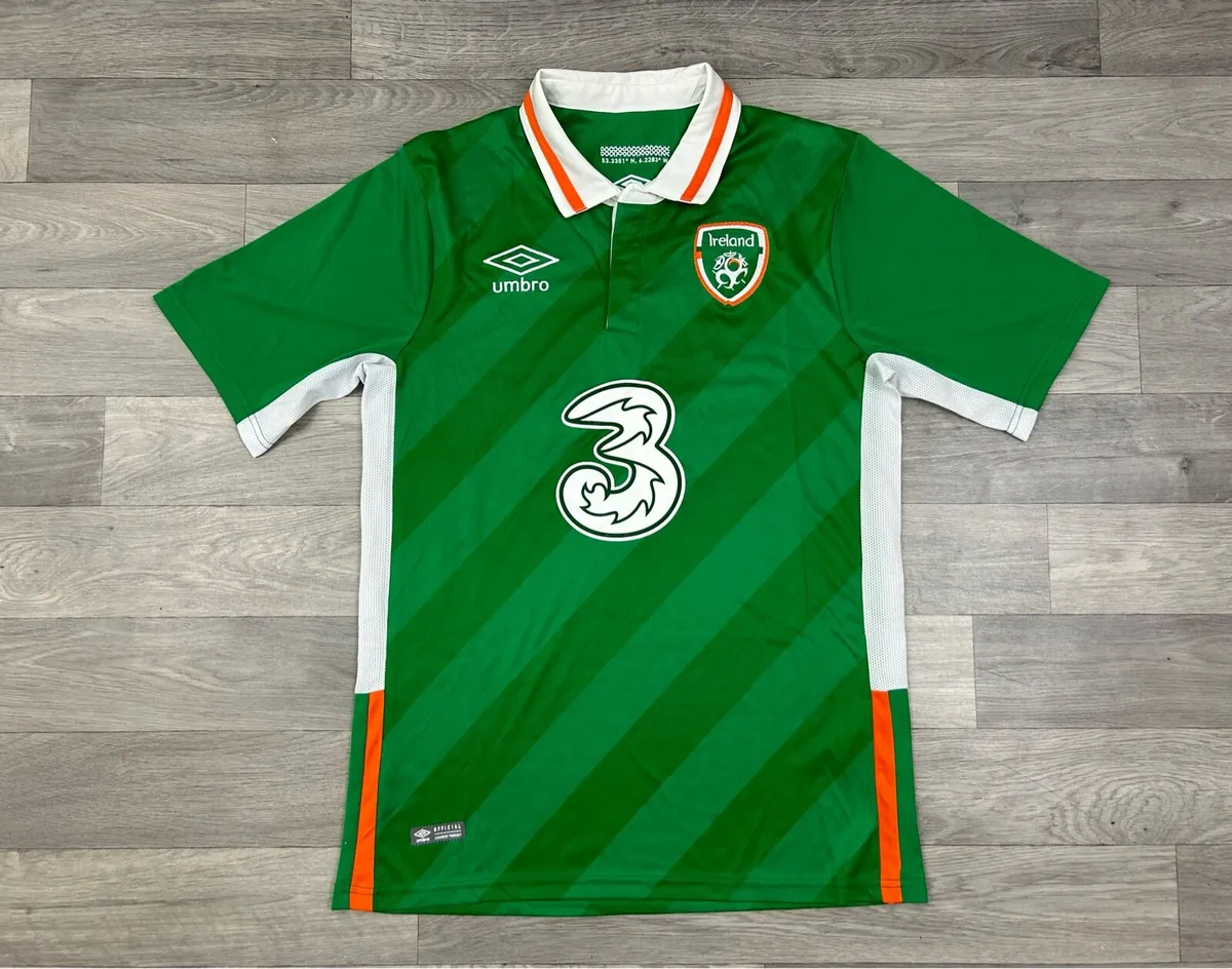 Umbro Ireland Home Jersey Shirt Mens Medium - Image 1