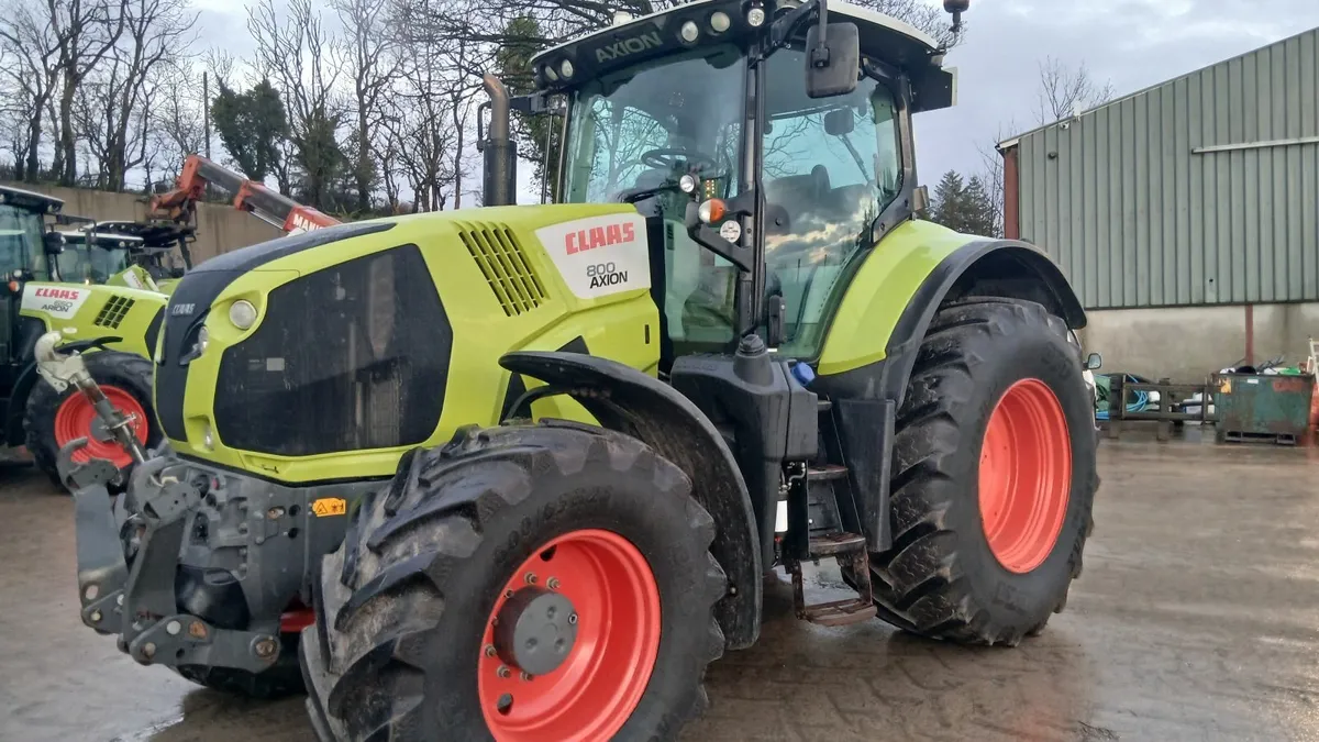 Claas Axion 800 - Image 1