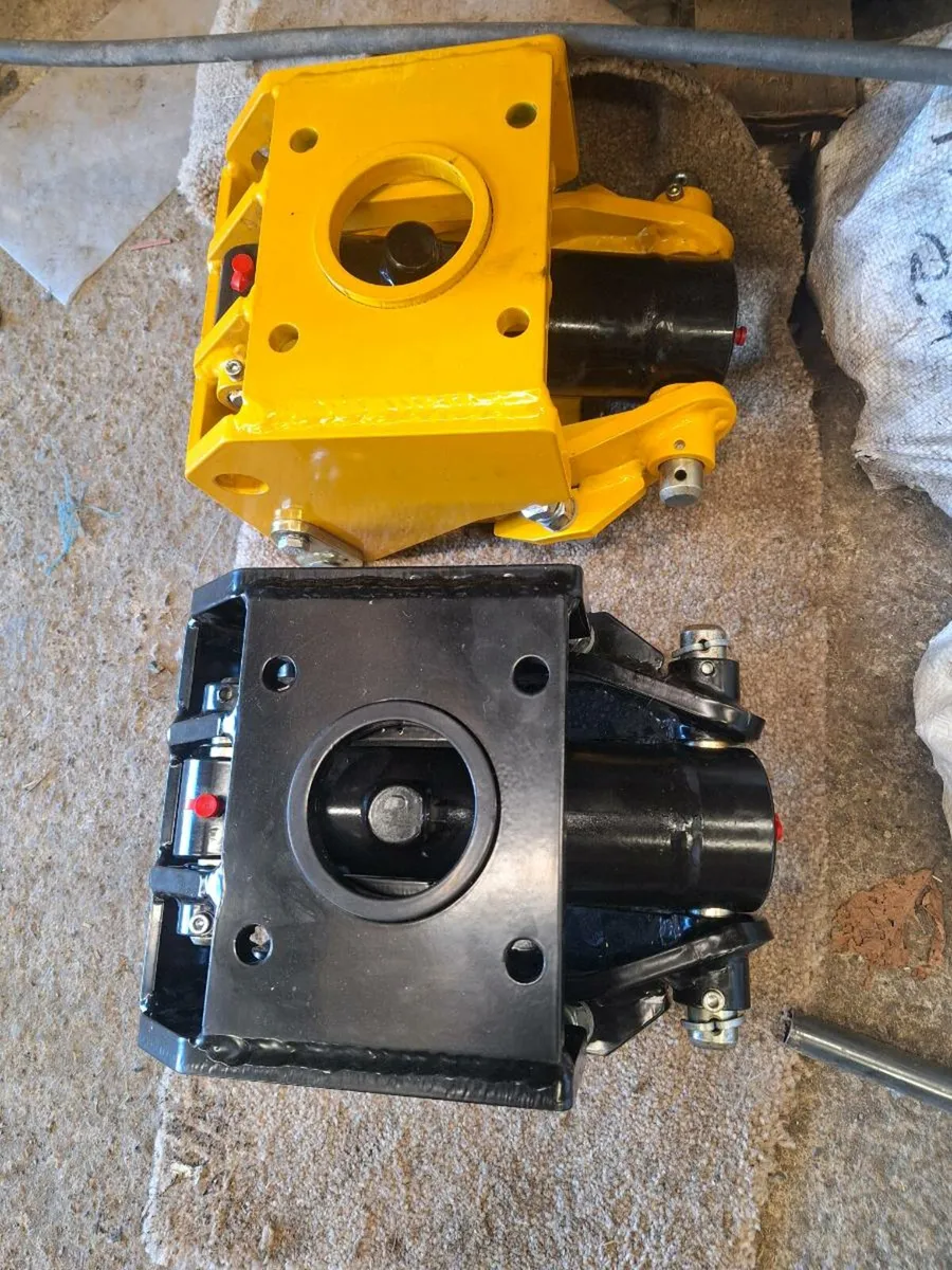 Orbiter heads - Image 1