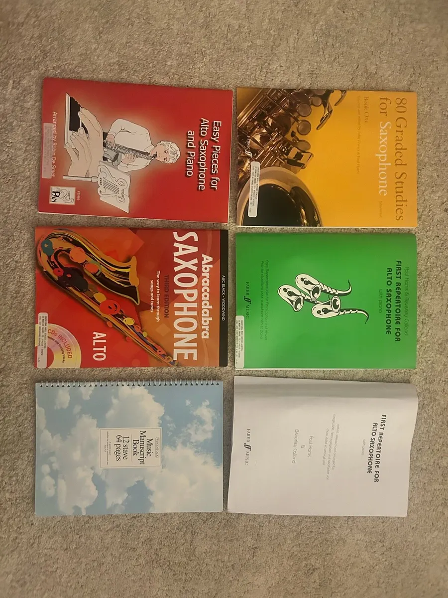 Beginner Tenor Saxophone (Child’s Size) and Strap. - Image 2