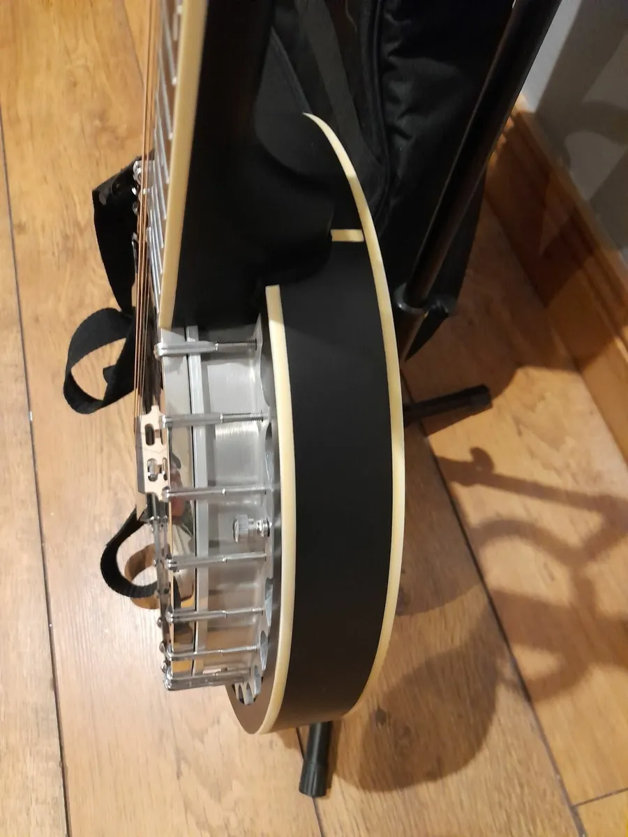 Banjo - Image 3