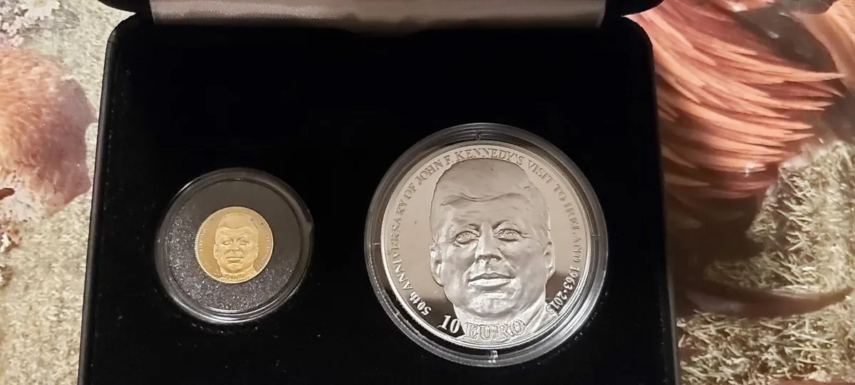 John f kennedy coin set - Image 1