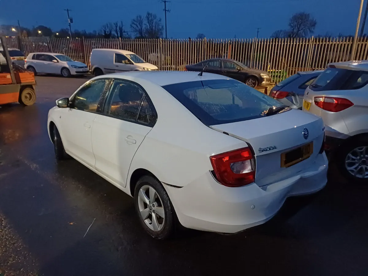 2015 SKODA RAPID 1.6 TDI BREAKING - Image 3