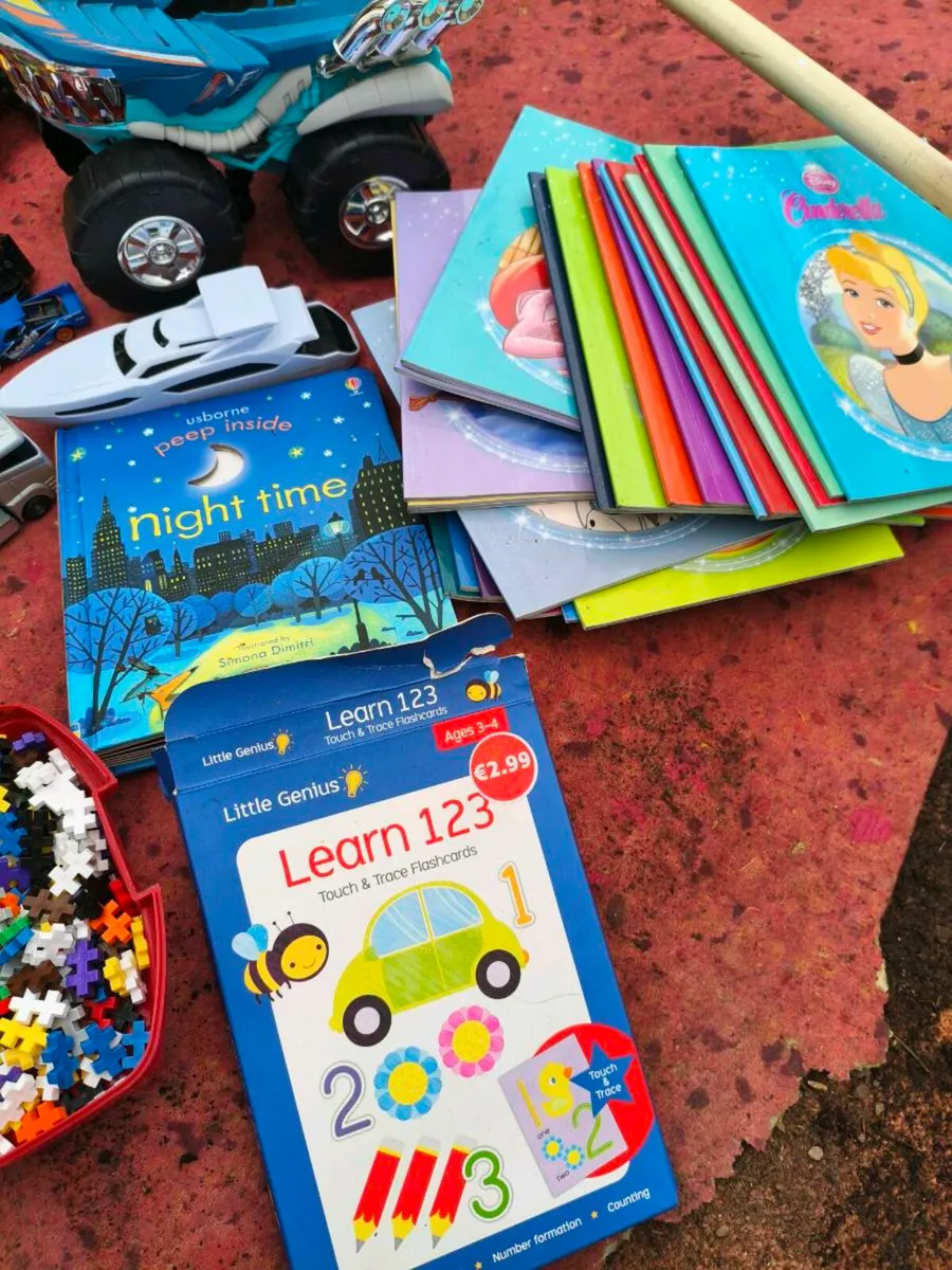 Lovely selection of good condition toys , books - Image 4