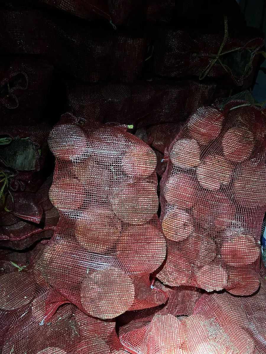 100 red nets firewood €400