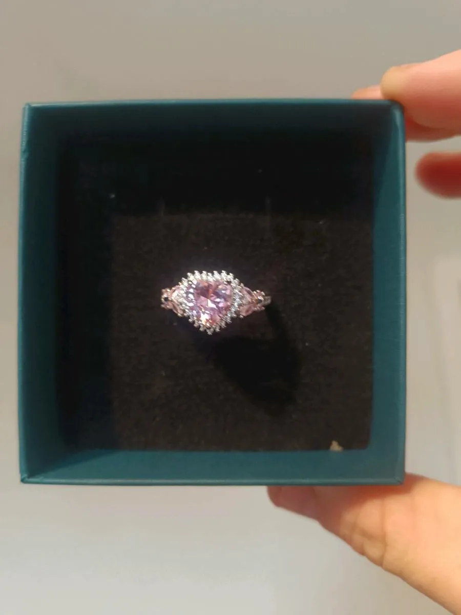 Unique ste leart ring with butterfly on each side - Image 3