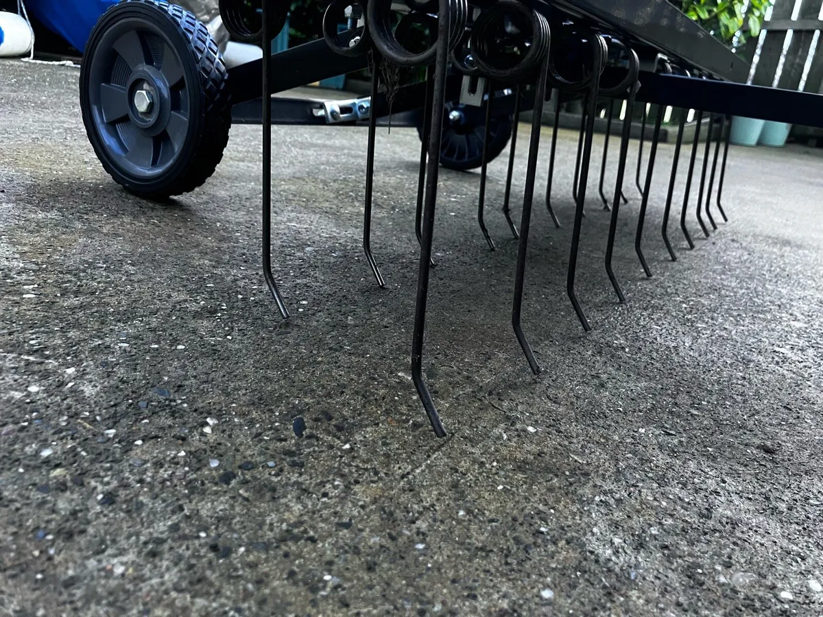 Agri-Fab 40" Towed Moss Rake De-Thatcher - Image 2