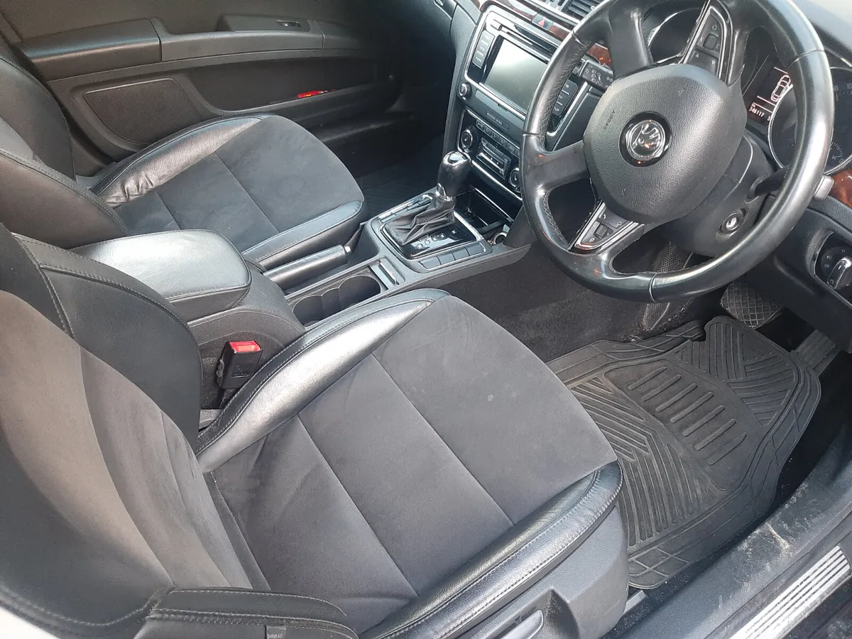SKODA SUPERB 2.0 TDI AUTOMATIC DSG - Image 4