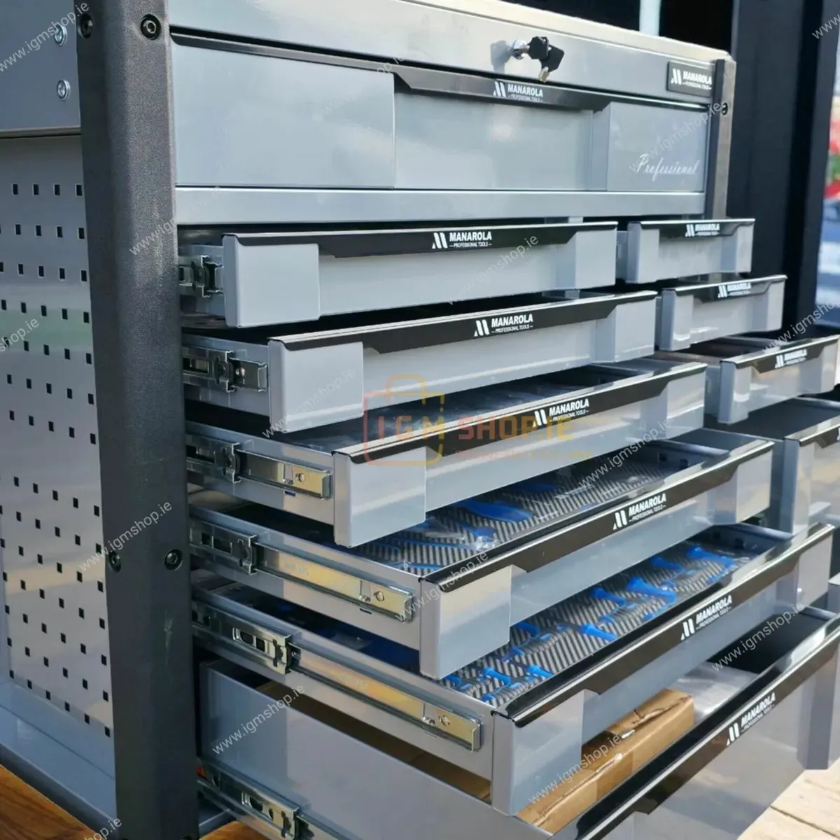 Tool box chest drawers with tools brand new - Image 1