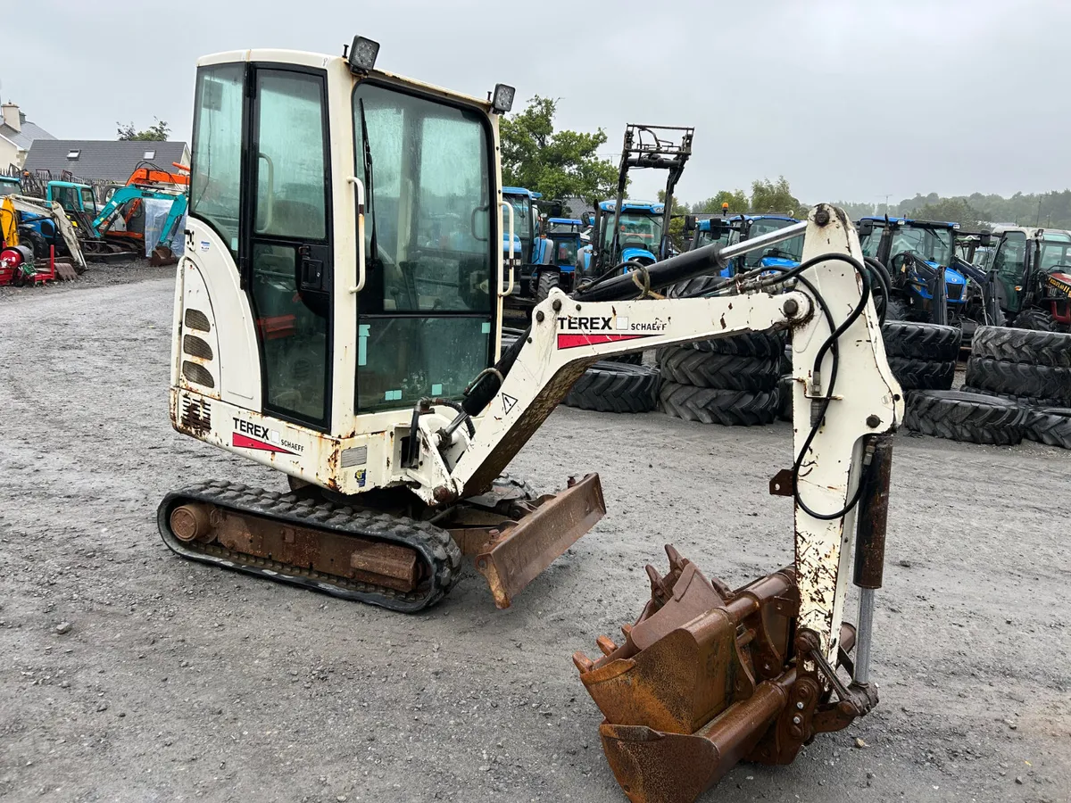 Terex 1.5 Tonne Excavator - Image 1