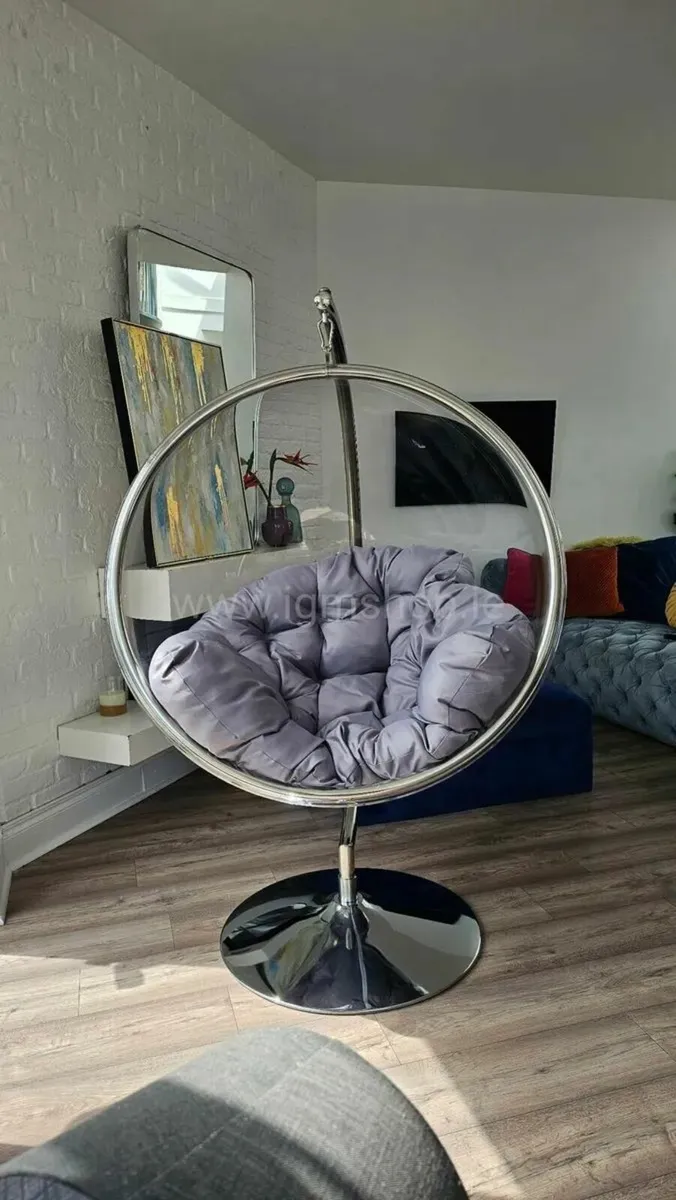 Hanging Bubble Chair - Image 3